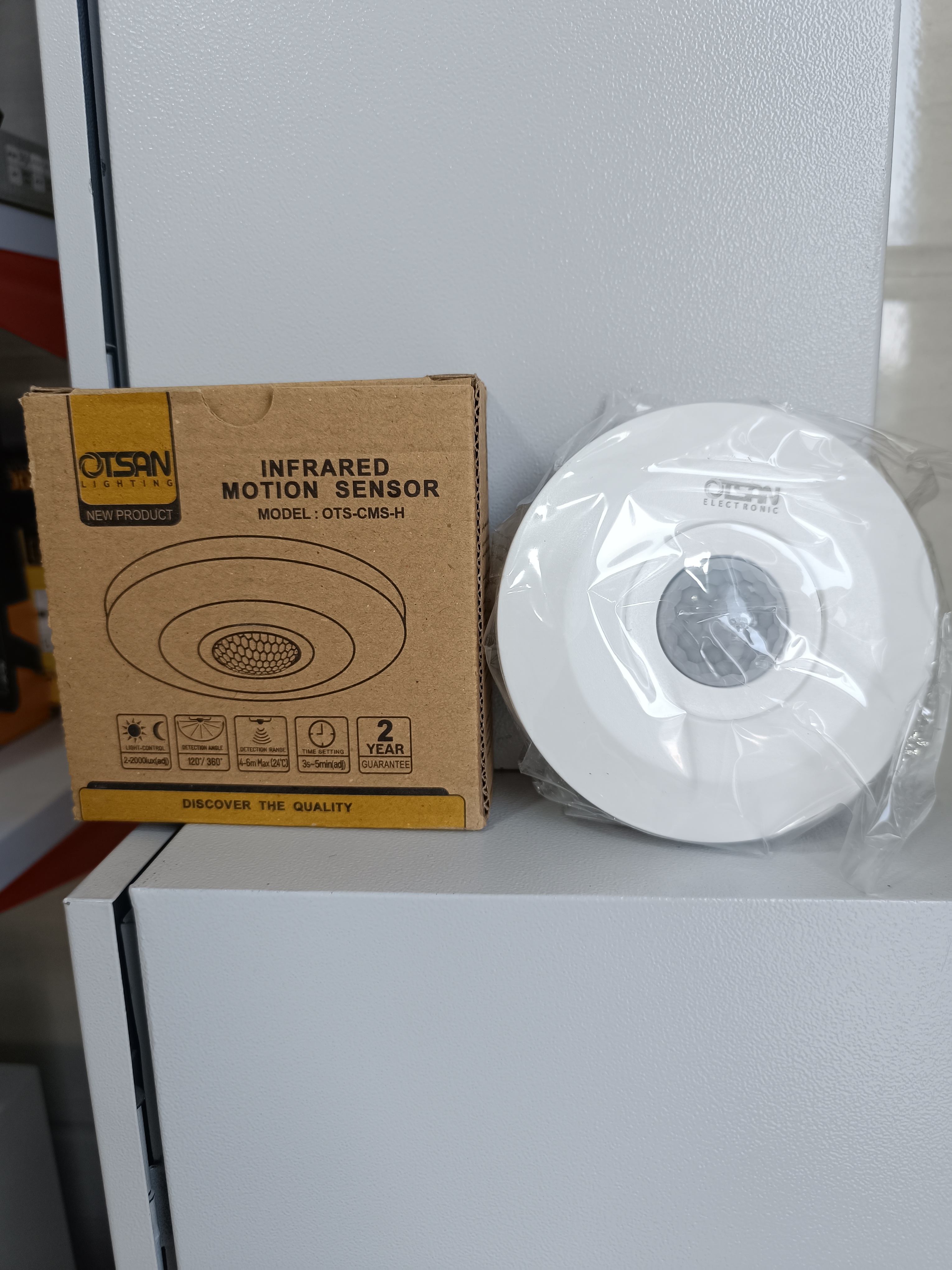سنسور حرکتی روکار  زاویه دید360درجه